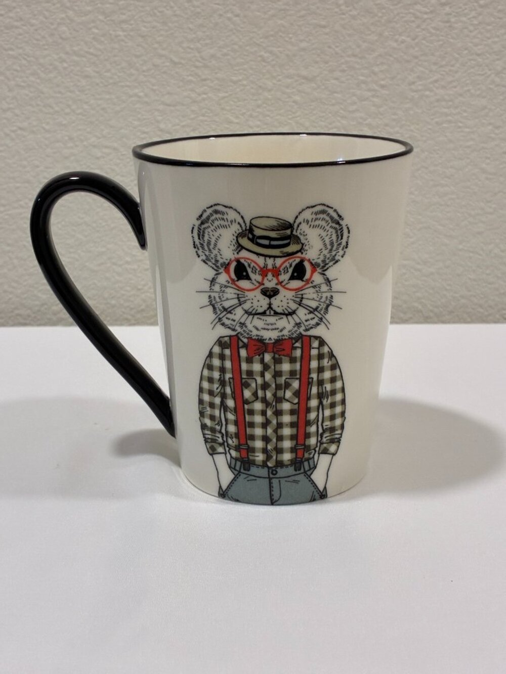 Signature Housewares Hipster Mouse Stoneware Coffee Mug NWOT